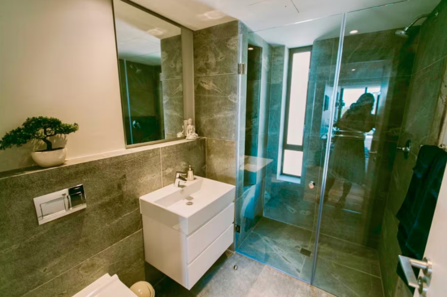 To Let 2 Bedroom Property for Rent in Green Point Western Cape